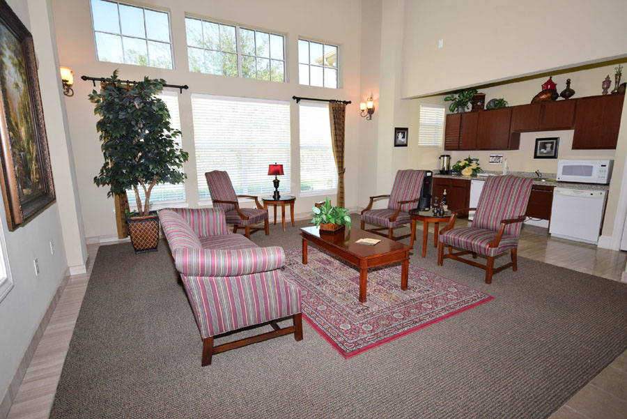 Clubhouse seating area at Villas on Calloway Creek